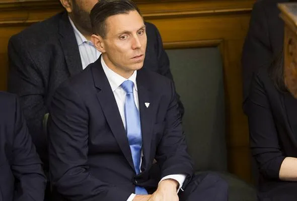 41516940354_patrickbrown.jpg