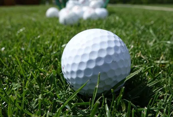 61517410412_BolaGolf.jpg