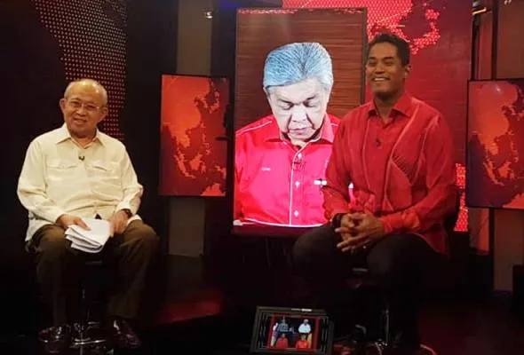 61530279782_debatAwani.jpg