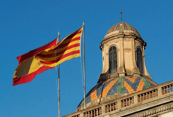 51520805751_CatalanSpanishFlags.jpg
