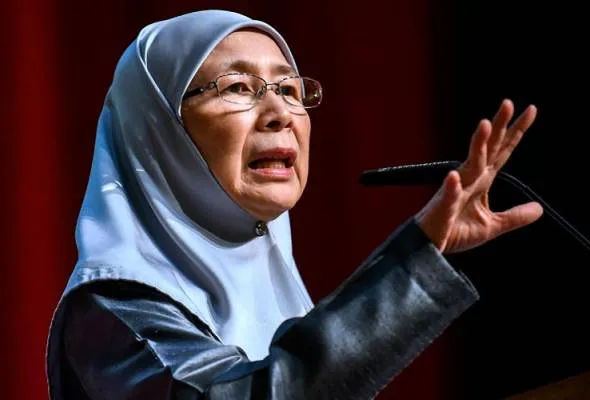 41542265024_TBWANAZIZAH.jpg