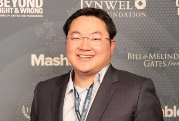 81538033719_JhoLow.jpg