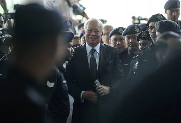 81538622465_NajibRazakMahkamah.jpg