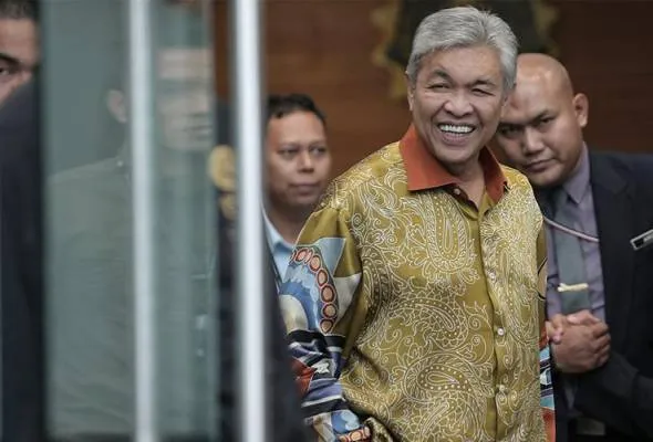 41539213812_DatukSeriAhmadZah.jpg