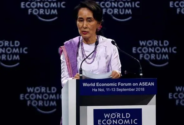 41536805821_AungSanSuuKyi.jpg
