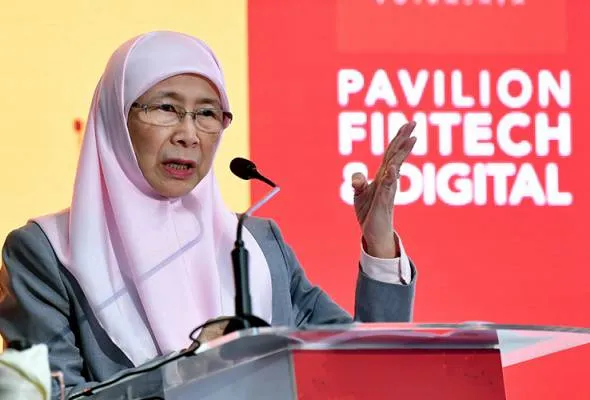 61577527783_WanAzizah.jpg