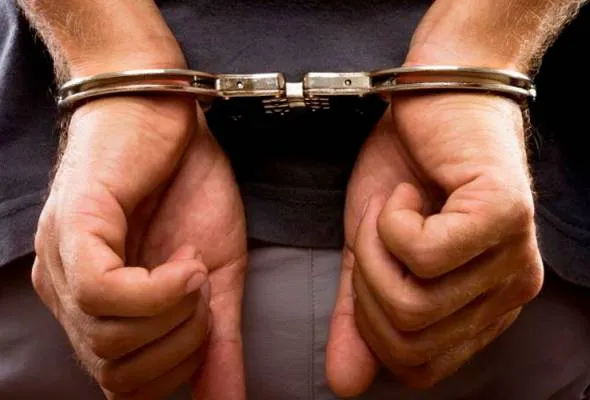 81517828229_handcuff.jpg