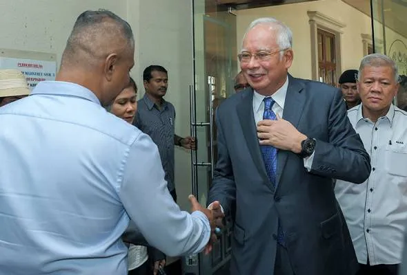 61549877211_NAJIBRAZAK.jpg