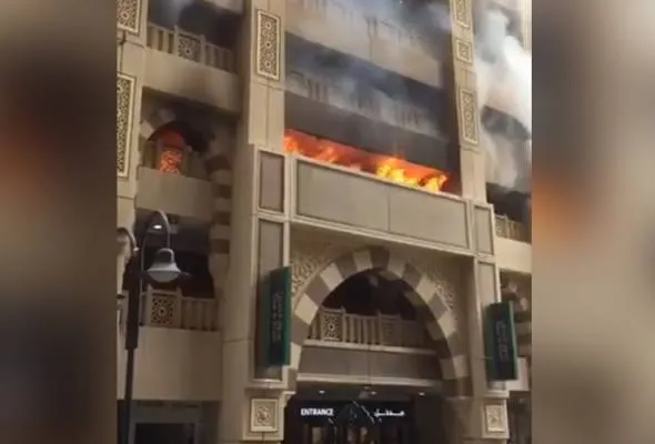 61550463464_TERBAKAR.jpg