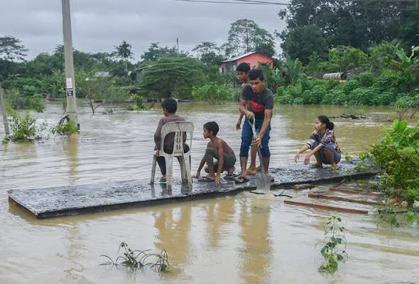 51608387261_banjir.jpg