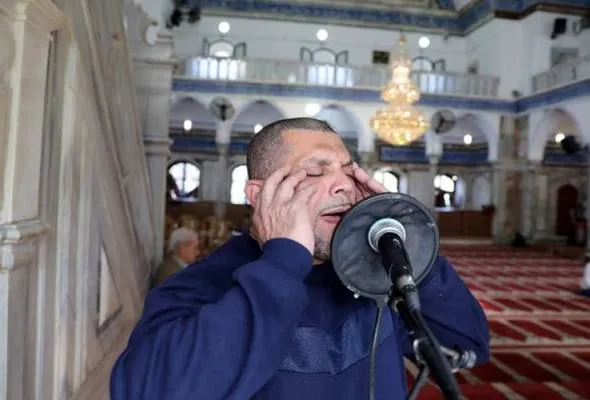51584165723_azan.jpg