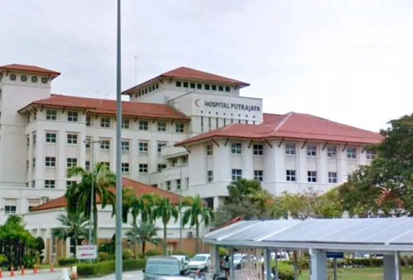 41542708181_HospitalPutrajaya.jpg