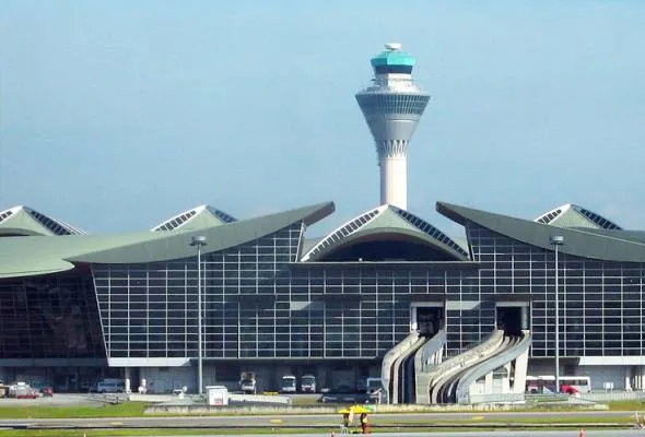 81602321200_KLIA.jpg