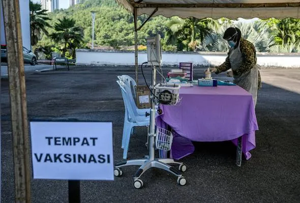 61625370586_HospitalAngkatanTe.jpg