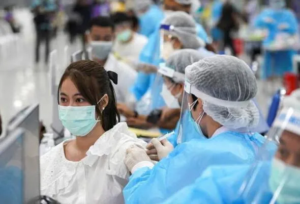 81622800489_vaccine.jpg
