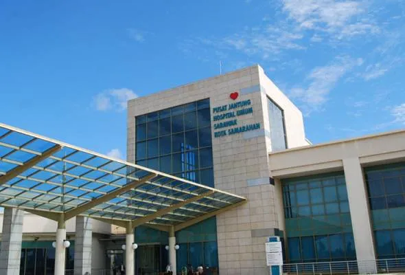 71615979576_PusatJantungSarawa.jpg