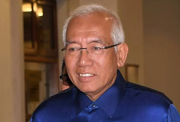 81634561400_DatukSeriMahdzirK.jpg