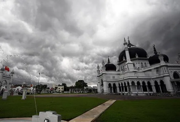 51630661089_MasjidZahir.jpg