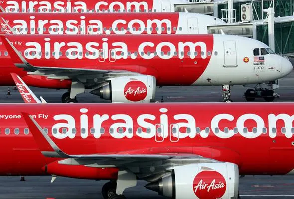 41649425934_Airasia.jpg