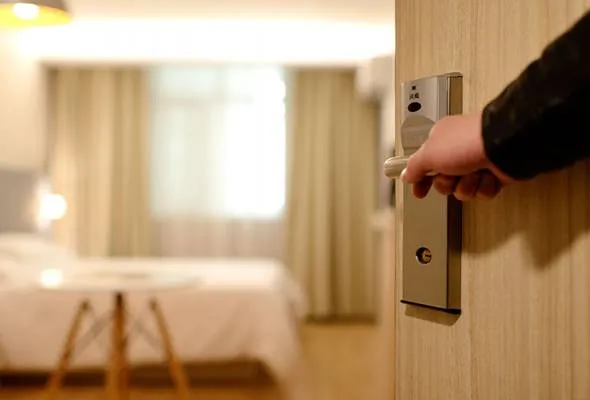 81599644846_hotelroom.jpg
