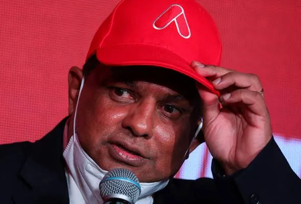 51670602624_TonyFernandes.jpg