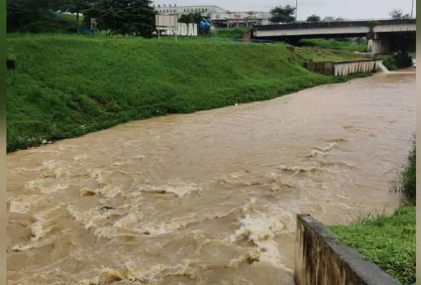 61641299920_banjir.jpg