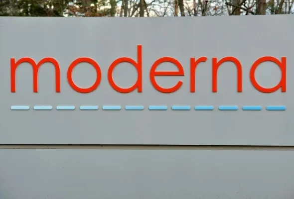 41608266549_moderna.jpg