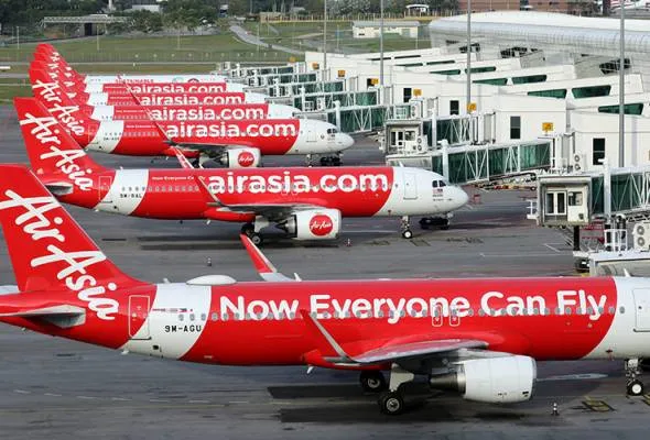 51643329920_Airasia.jpg