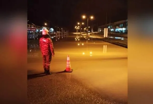 71668355524_ipohbanjir.jpg