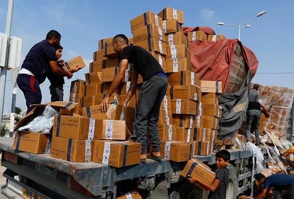 71701483585_HumanitarianAid.jpg