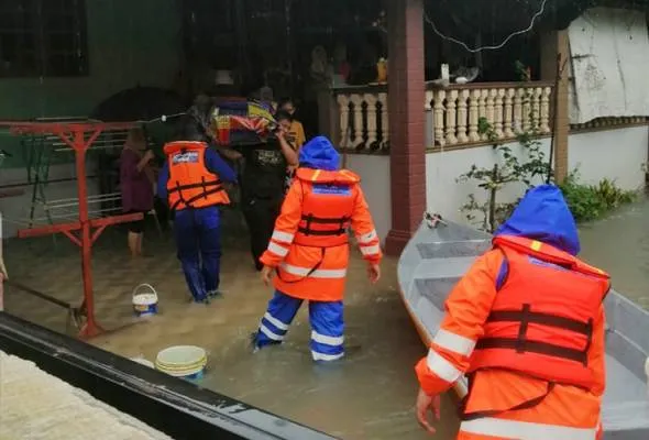 41675720594_TBBANJIR.jpg