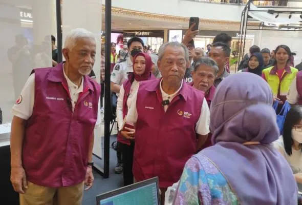 51676697928_TBmuhyiddin.jpg