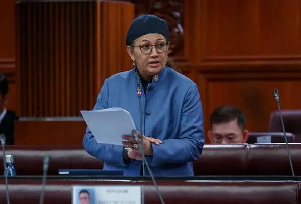 41687409091_DatukHanifahHajar.jpg