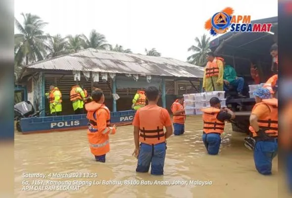 41677936948_banjirbanjirJohor.jpg