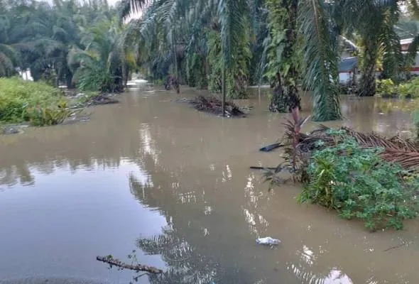 41699405512_Banjir.jpg