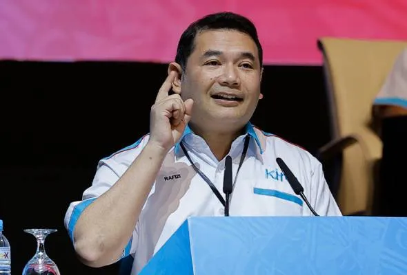 51701007679_Rafizi.jpg