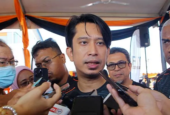 61697733384_AdamAdli.jpg