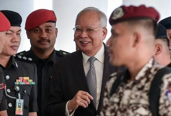 41714189489_NajibRazakMDB.jpg