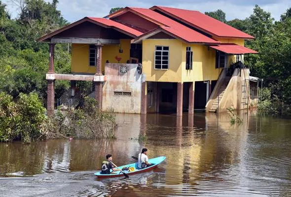 41733623683_JKMTumpatbanjir.jpg