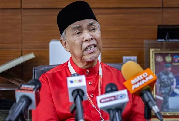 41722145896_AhmadZahidHamidi.jpg