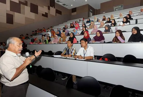 51695453945_PelajarUniversiti.jpg