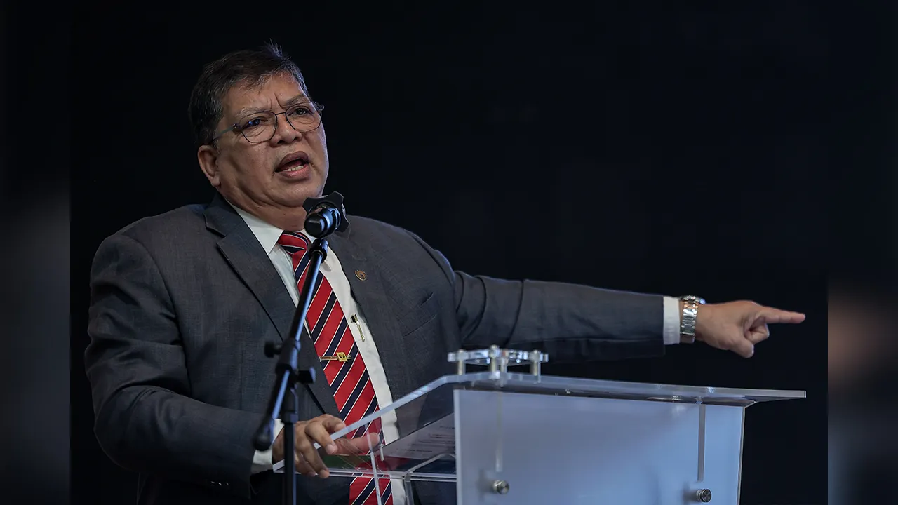 71753930165_JohariAbdulParlim.jpg