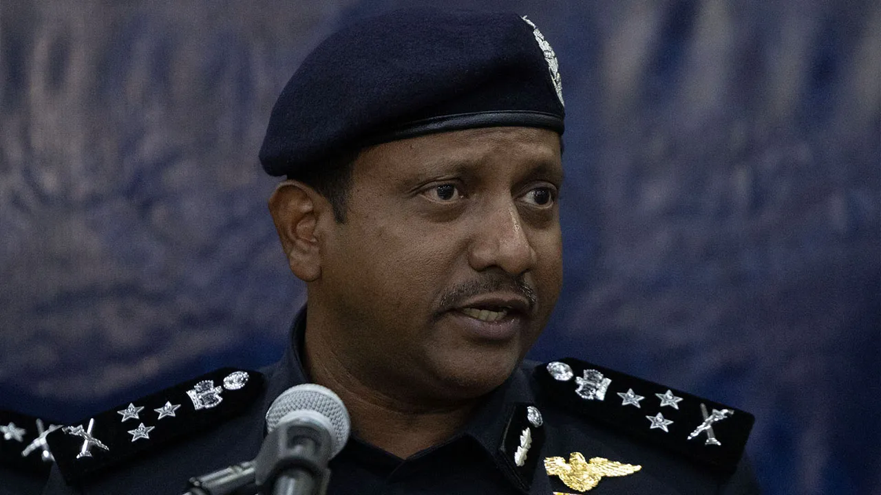 Shah Alam ,19 February 2026. Pengarah Jabatan Siasatan Jenayah Narkotik Datuk Hussein Omar Khan pada sidang media di Mes Pegawai Kanan Polis IPK Selangor.Astro AWANI / SHAHIR OMAR