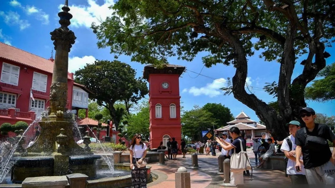 PELANCONGAN MELAKA
