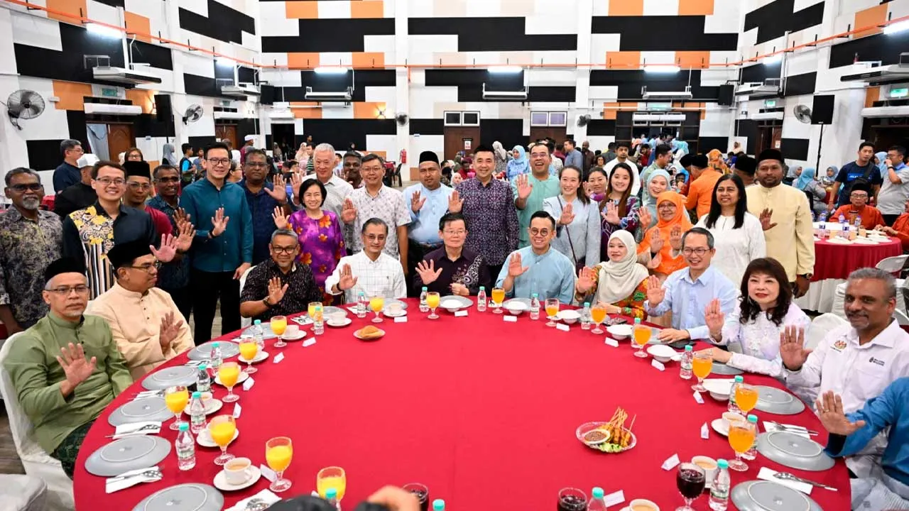 Kerjasama antara Pakatan Harapan (PH) dan gabungan di bawah payung Perpaduan dilihat sebagai formula paling berkesan dan praktikal dalam menghadapi pilihan raya negeri (PRN) akan datang. Kerjasama tersebut penting bagi mengelakkan perpecahan undi yang berpotensi menyebabkan kehilangan kerusi, sekali gus memberi kelebihan kepada pihak pembangkang. Malah, walaupun setiap parti mempunyai pandangan tersendiri, pendirian di Pulau Pinang jelas bahawa kita lebih kuat bersama dalam usaha meraih kepercayaan serta so