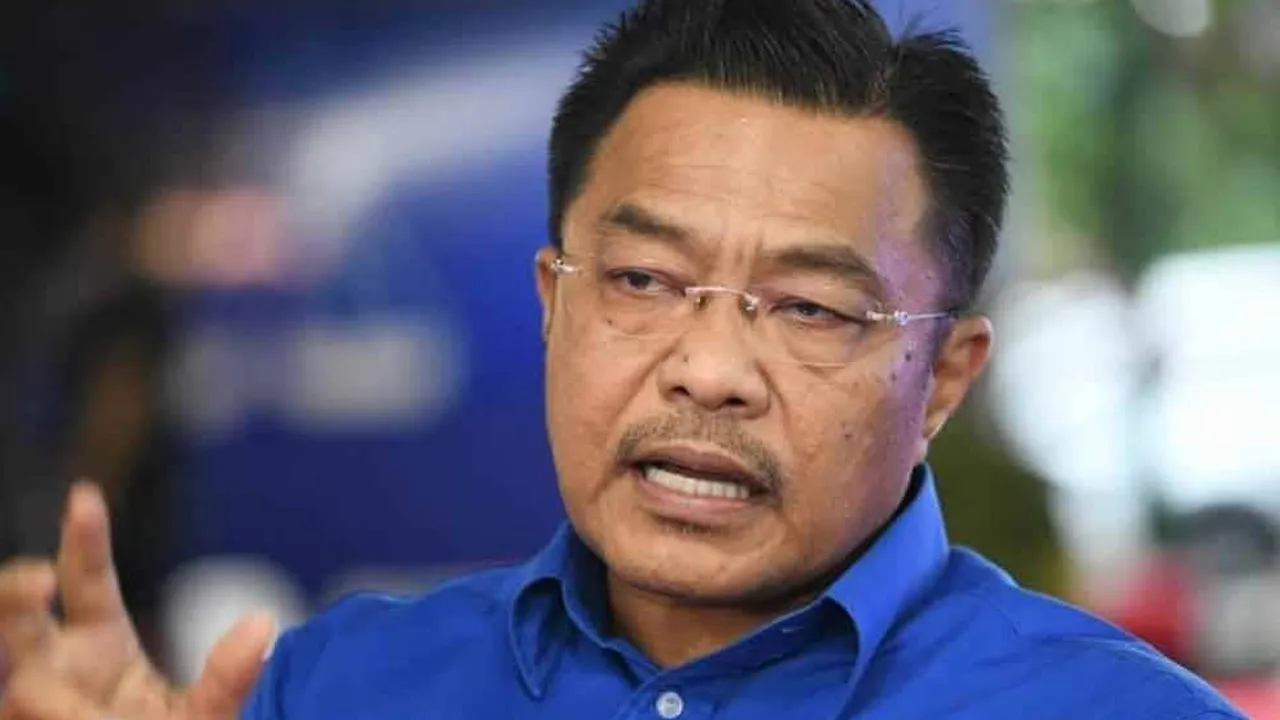  Datuk Seri Mohd Sharkar Shamsudin
