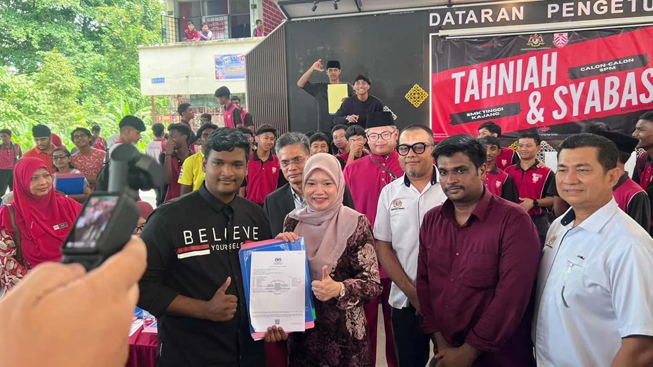 Fadhlina Sidek, SPM 2025