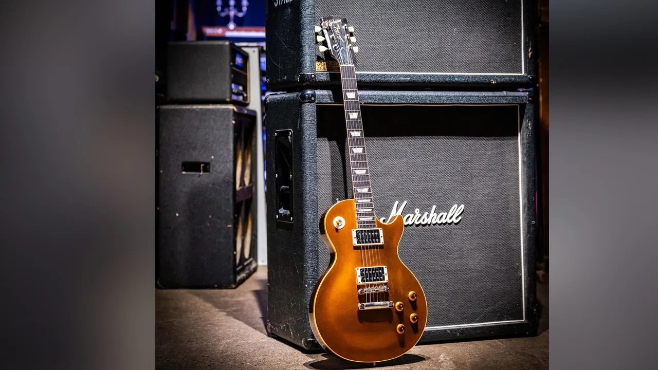 Iconic guitar used by Slash of Guns N’ Roses heads to auction