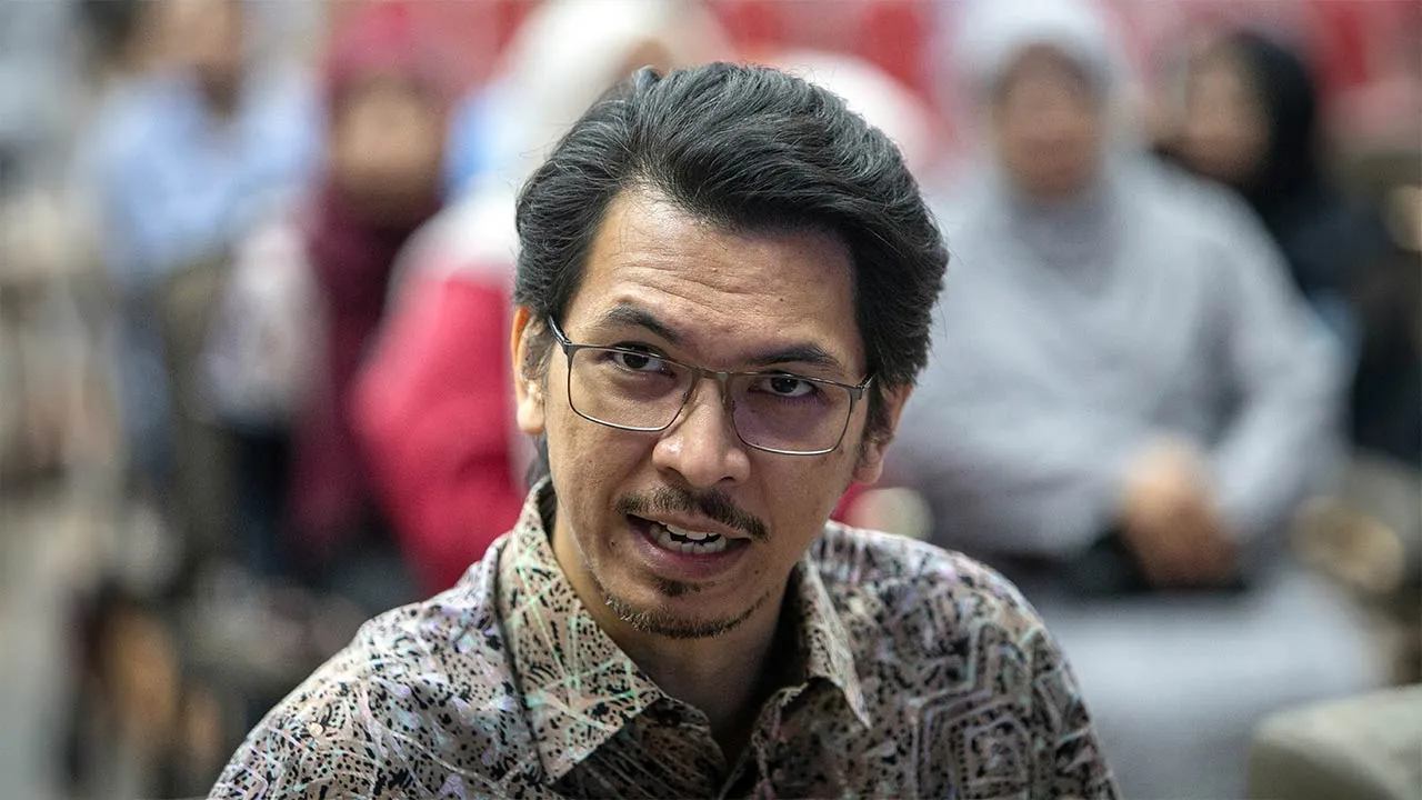 IPOH, 28 Mac -- Setiausaha Politik kepada Menteri Kewangan, Muhammad Kamil Abdul Munim, bercakap pada sidang media sempena Program Karnival Kita Madani X Program Madani Rakyat (PMR) 2.0 2026 Peringkat Negeri Perak di Institut Latihan Kementerian Kesihatan Malaysia Sultan Azlan Shah (ILKKM SAS) hari ini.