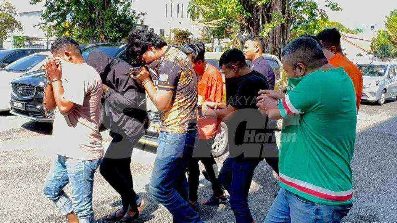 Kesemua tertuduh mengaku tidak bersalah terhadap pertuduhan yang dibacakan terhadap mereka di Mahkamah Majistret 2 George Town pada Isnin.